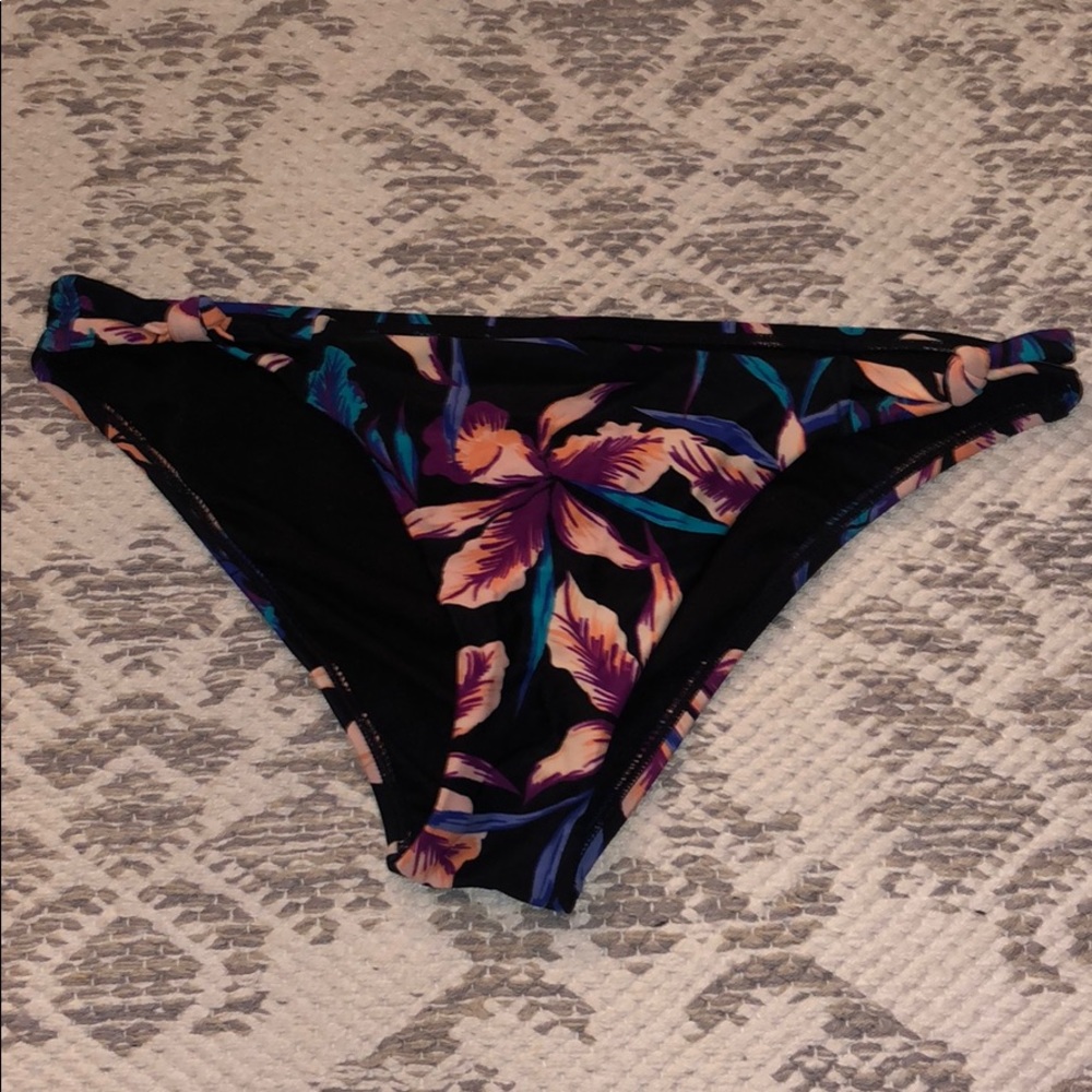 Roxy bikini bottom